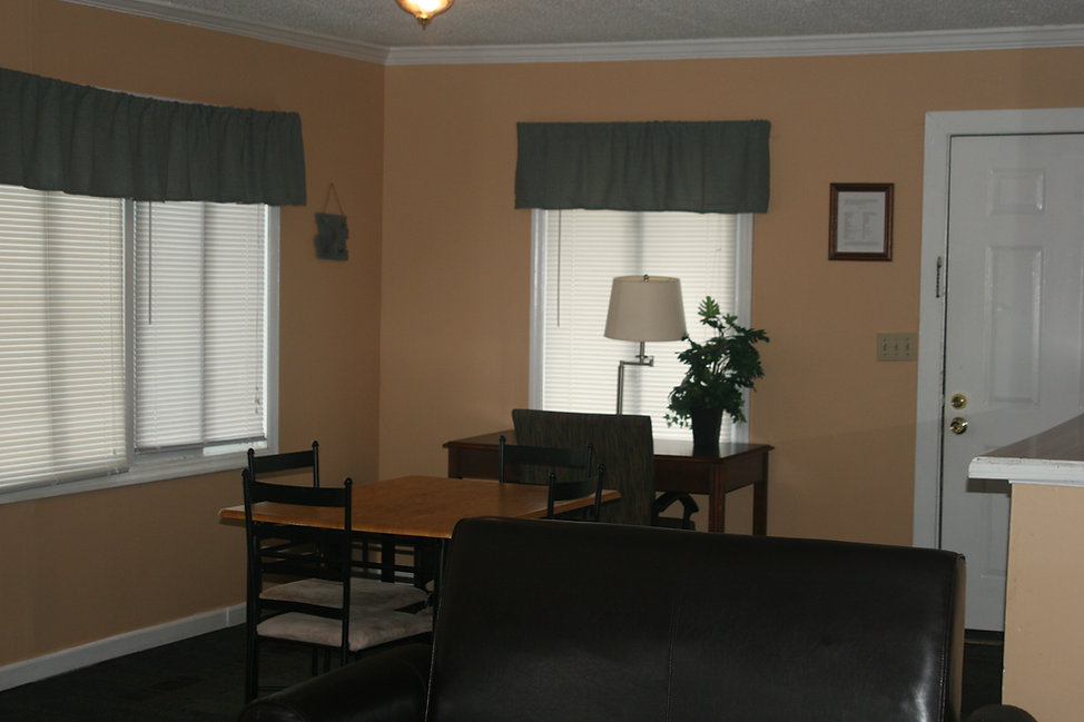 Cottage Dinning Area